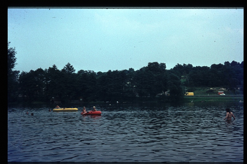 32.Bodenwohr aug 1972 Brigitte,Peter.JPG